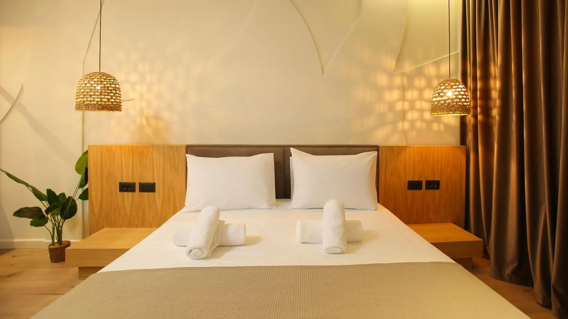 Hotel Brooklyn Vlorë 3*,  Albanien