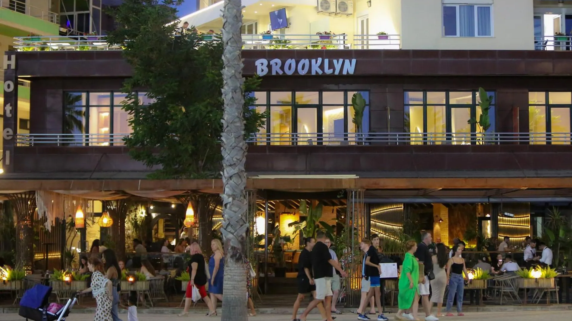 ***  Hotel Brooklyn Vlorë Albanien