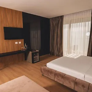 Hotel Grand Mirage