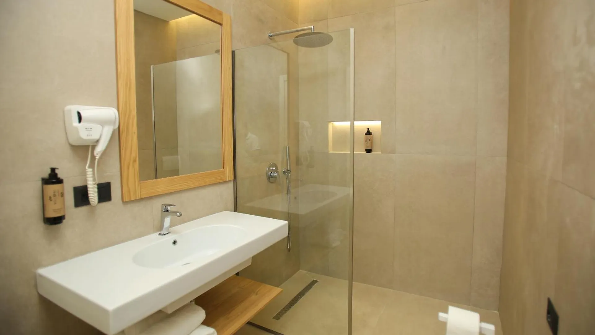 Hotel Brooklyn Vlorë