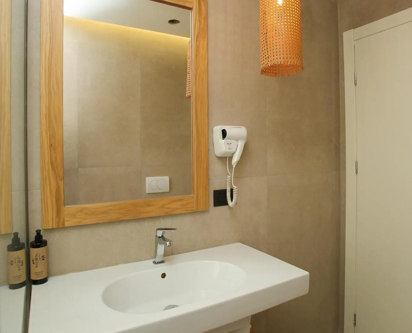 Hotel Brooklyn Vlorë