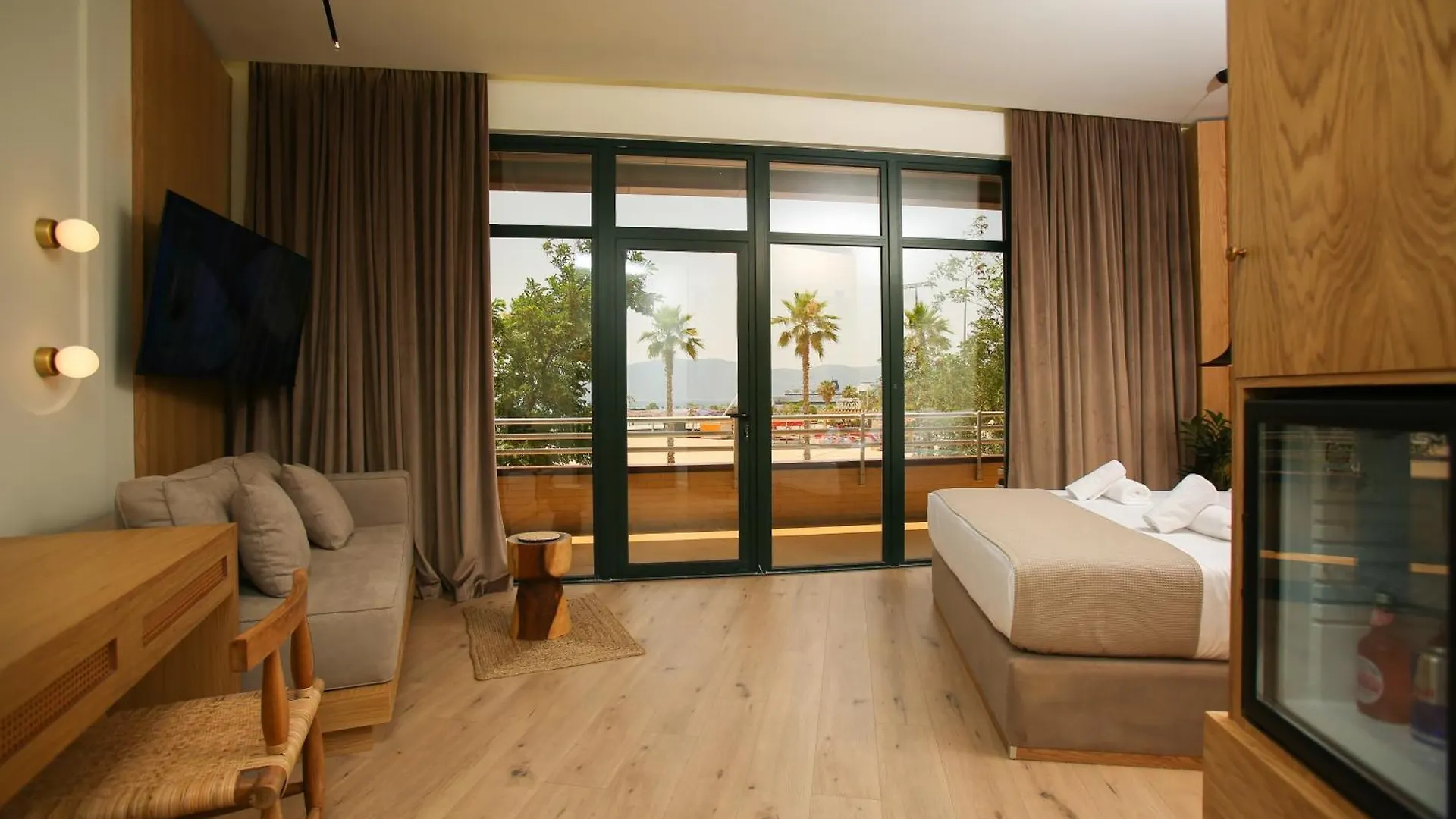 Hotel Brooklyn Vlorë 3*,  阿尔巴尼亚